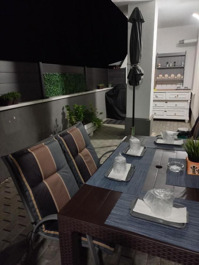 Voyage Cubic Adults Only Lägenhet Sibiu Exteriör bild