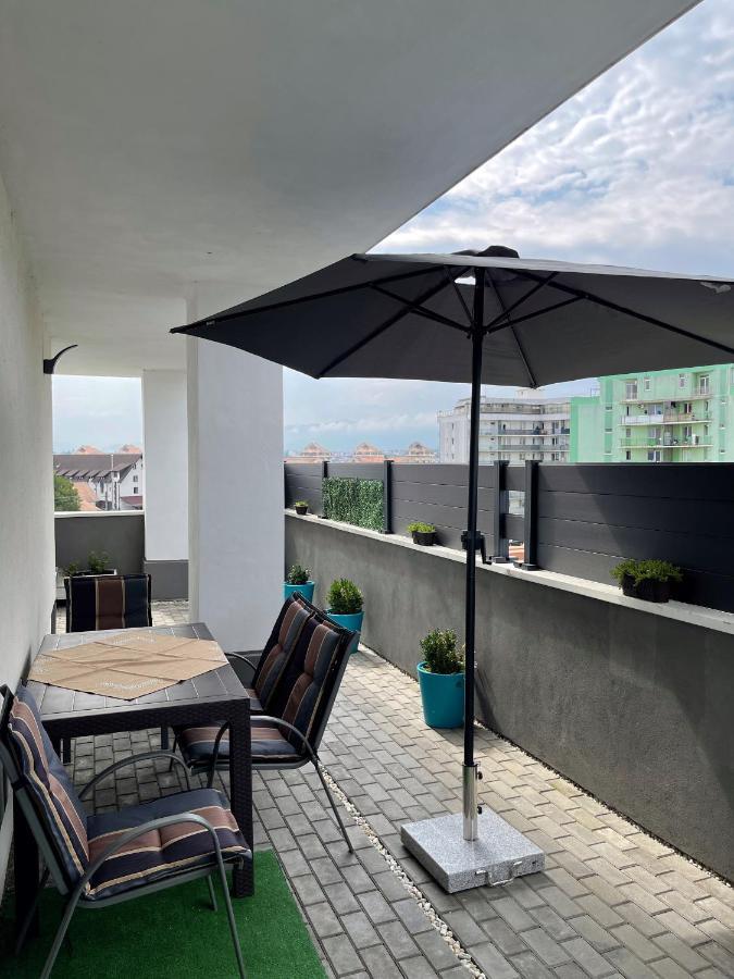 Voyage Cubic Adults Only Lägenhet Sibiu Exteriör bild