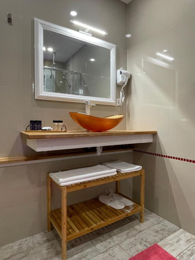 Voyage Cubic Adults Only Lägenhet Sibiu Exteriör bild